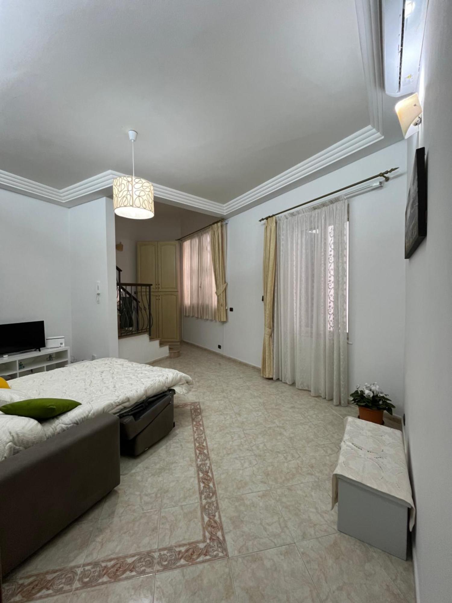 Barbi'S House Bed & Breakfast เนเปิลส์ ภายนอก รูปภาพ